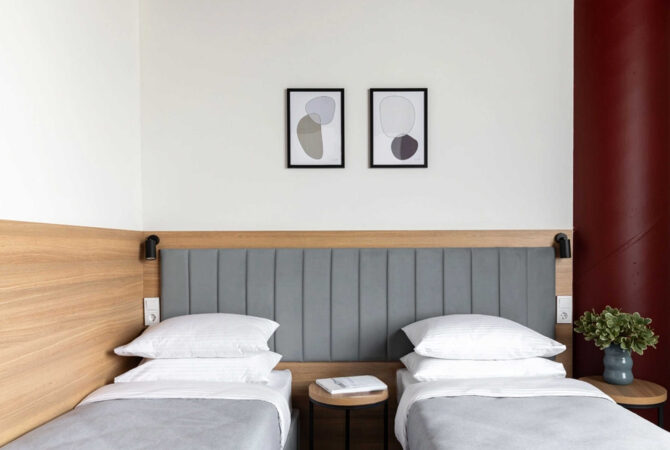 «Улучшенный с двумя раздельными кроватями»